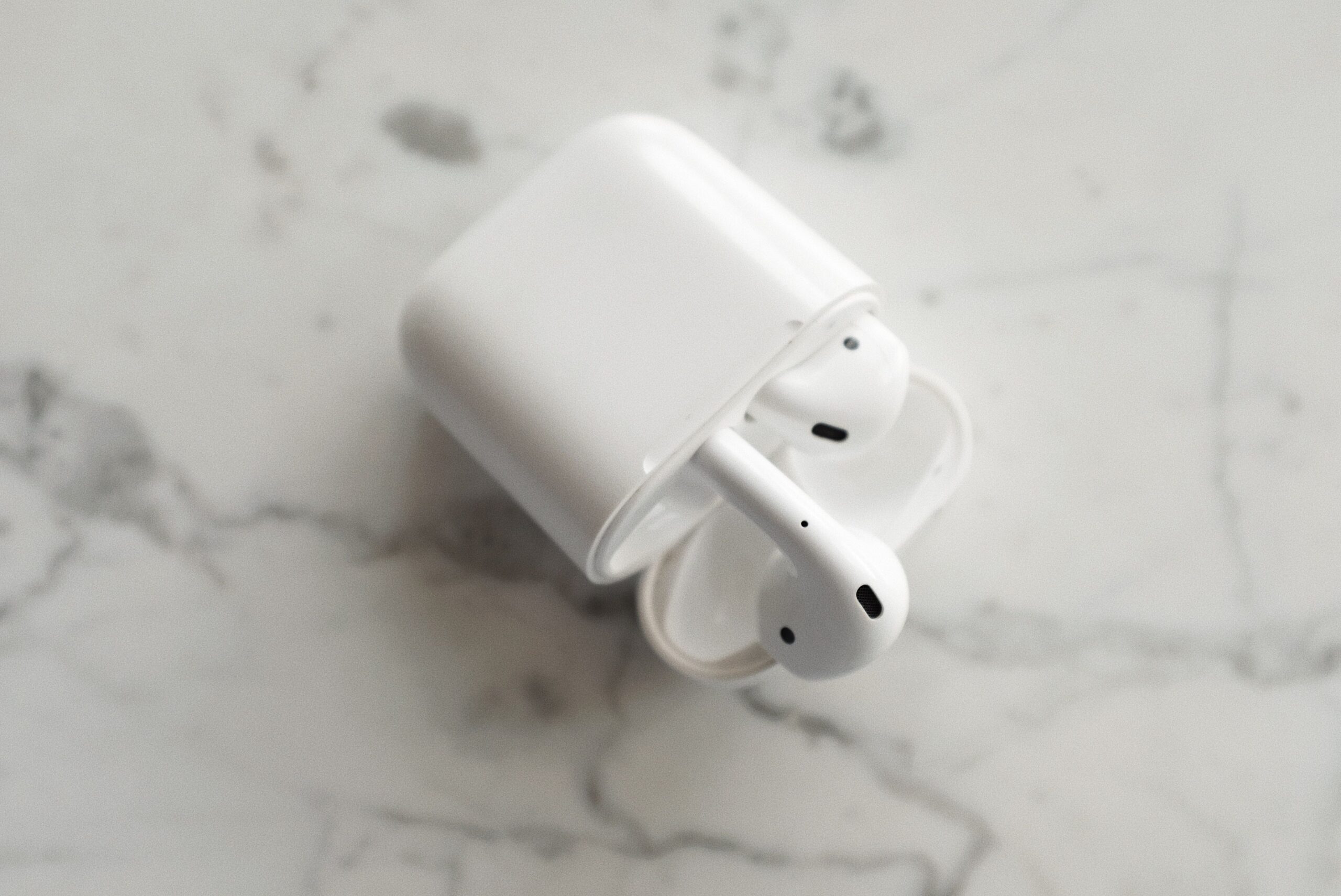 earbuds-2.jpg